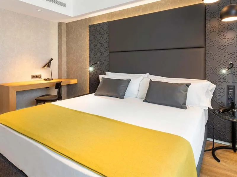 Double or Twin WITH VIEWS Room, Catalonia Giralda, Seville