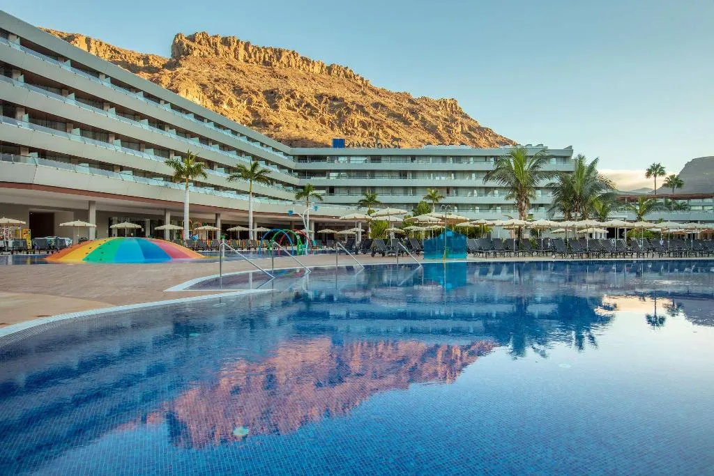 Pool, Radisson Blu Resort & Spa Gran Canaria Mogan, Gran Canaria