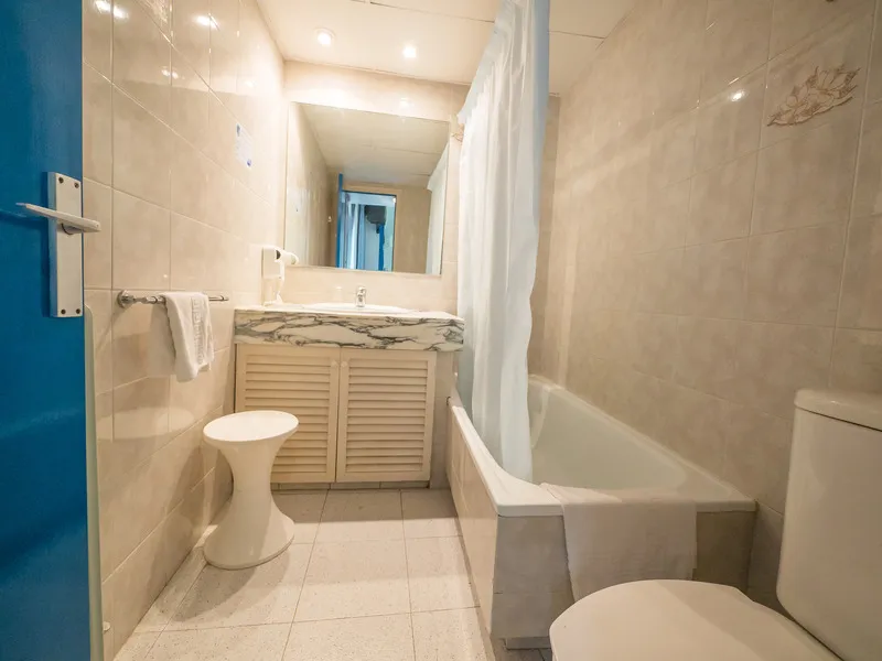 SINGLE STANDARD Room, Checkin Garbi Hotel, Costa Brava