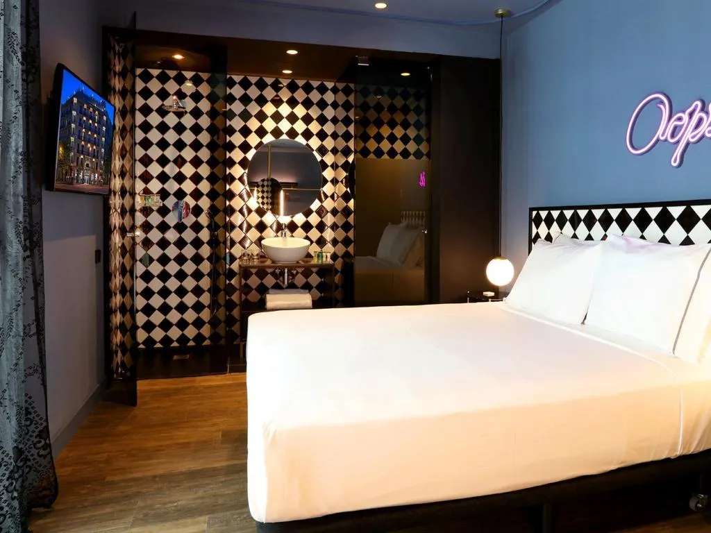 Double or Twin PREMIUM SUPERIOR Room, Axel Hotel Madrid - Adults Only, Madrid