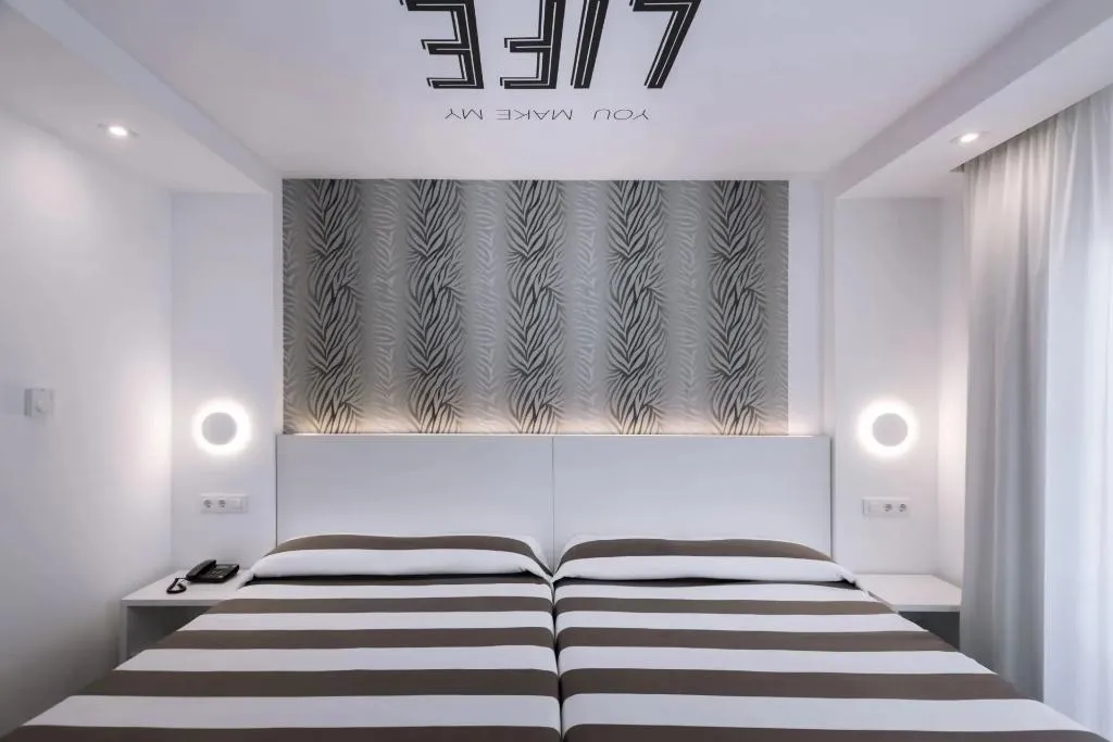 SINGLE STANDARD Room, Hotel Oasis Park Splash, Costa Brava
