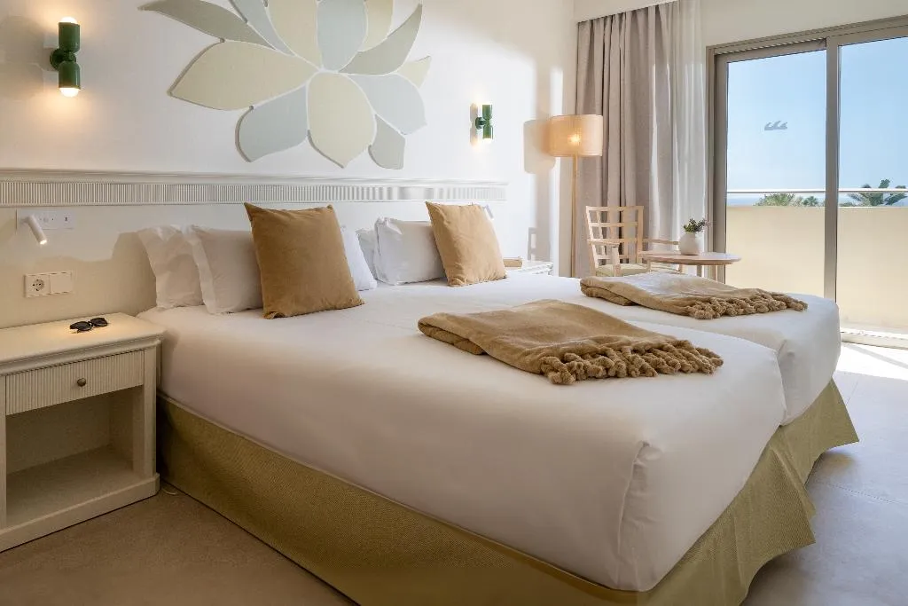 SUITE SIDE SEA VIEW Room, Iberostar Waves Gaviotas Park, Fuerteventura