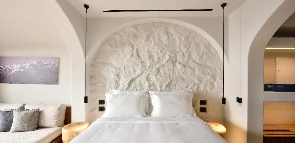 Double or Twin PREMIUM Room, Radisson Blu Zaffron Resort, Santorini