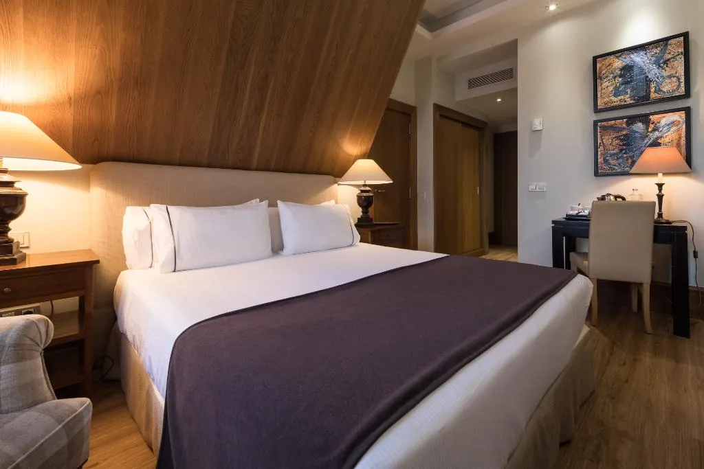 Room, Eurostars Al-Ándalus Palace, Seville