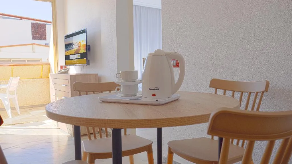 APARTMENT CAPACITY 2 ONE BEDROOM Room, Las Piramides Resort, Tenerife