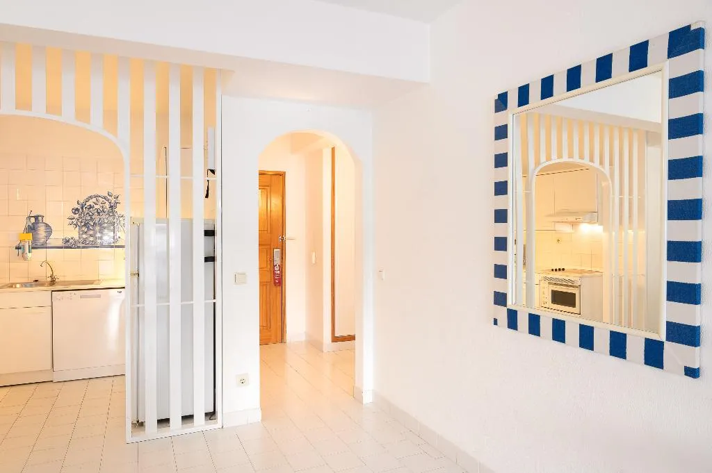 APARTMENT ONE BEDROOM WITH TERRACE Room, Grand Muthu Oura View Beach Club, Algarve