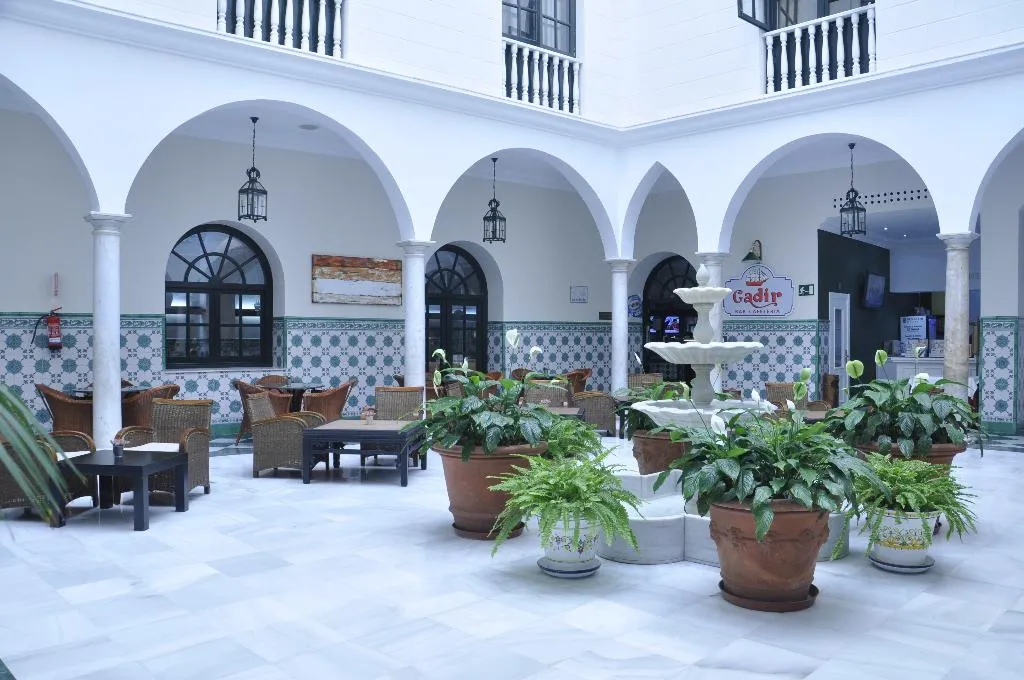Lobby, Senator Cadiz, Costa De La Luz