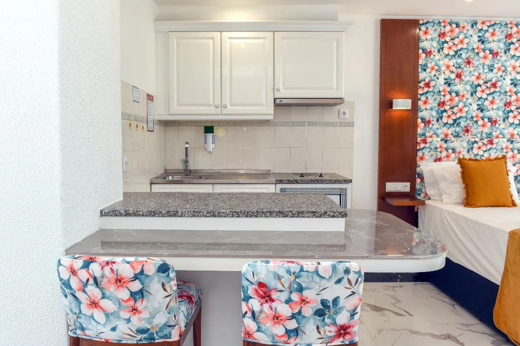 DOUBLE LUXURY Room, Muthu Clube Praia da Oura, Algarve