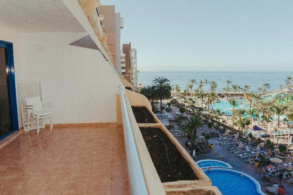 FAMILY ROOM SEA VIEW Room, LIVVO Lago Taurito & Waterpark, Gran Canaria