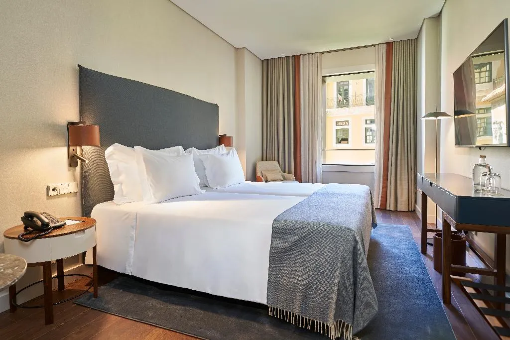 TWIN SUPERIOR Room, PortoBay Flores, Porto