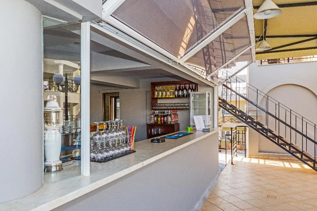 Bar, White Olive Premium Hotel, Zante
