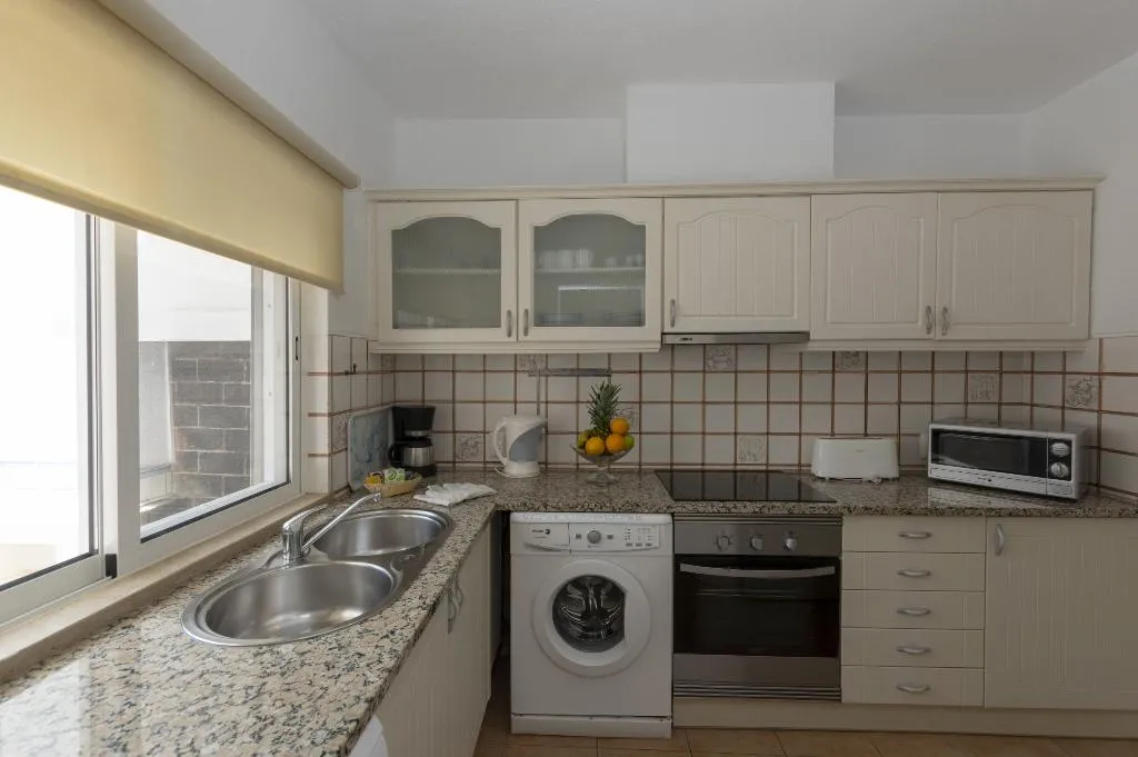 APARTMENT THREE BEDROOMS Room, Rocha Brava Village Resort, Algarve